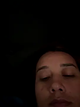 Cafeziitha02 online show from November 15, 2025, 4:33 pm