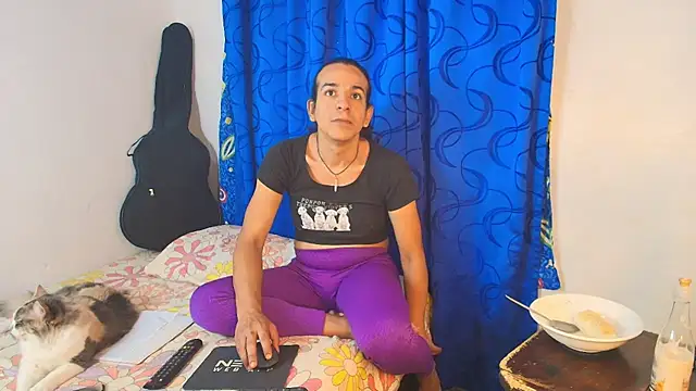 Snapshot of Oh_Tique chatting on November 30, 2025, 1:45 pm Oh Tique online show from November 30, 2025, 1:45 pm