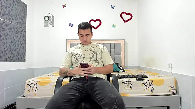 Snapshot of simookeler chatting on October 26, 2025, 2:45 am simookeler online show from October 26, 2025, 2:45 am