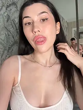 Snapshot of LushLuna chatting on March 27, 2026, 3:02 pm LushLuna online show from March 27, 2026, 3:02 pm