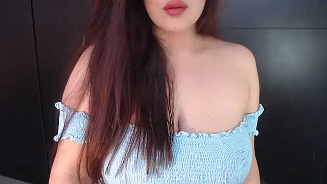 AdharaLujan online show from March 21, 2025, 3:57 pm