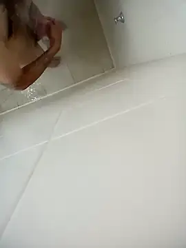 fercxxxho25 online show from October 9, 2025, 4:02 am