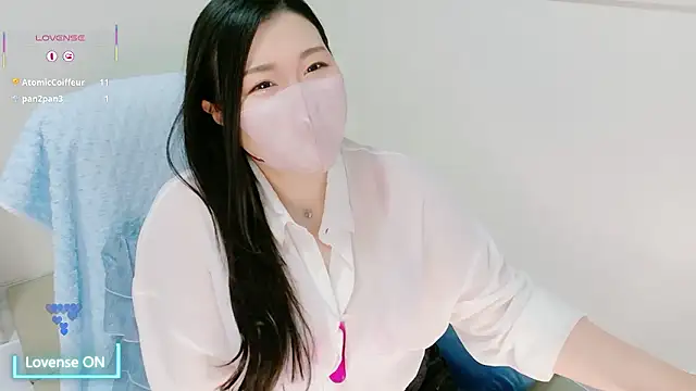 Snapshot of yukinko_o_ chatting on June 12, 2026, 1:47 am yukinko o online show from June 12, 2026, 1:47 am