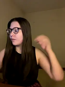 Prudie Gabriella online show from November 17, 2025, 8:35 pm