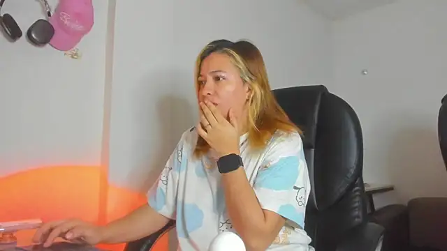 alma fenix online show from March 31, 2026, 11:34 am