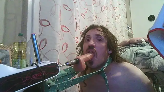 cyril020202 online show from December 14, 2025, 1:23 am