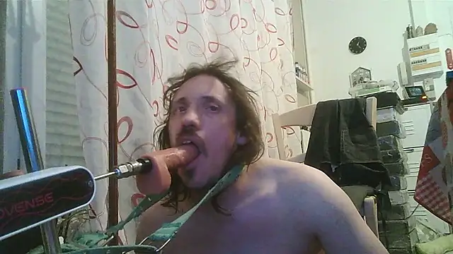 cyril020202 online show from January 13, 2026, 11:08 pm