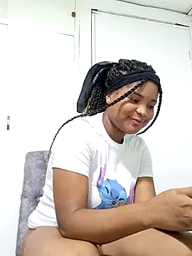 Snapshot of hilary-08 chatting on October 26, 2025, 9:53 am hilary-08 online show from October 26, 2025, 9:53 am