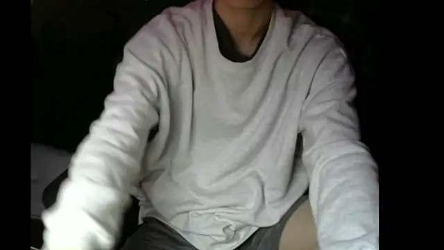 Ray175oo online show from February 15, 2025, 5:07 pm