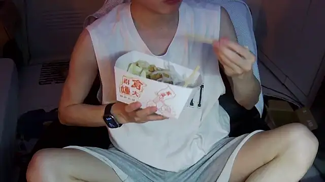 Ray175oo online show from March 29, 2026, 2:19 pm