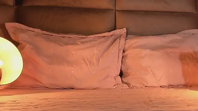 Snapshot of angelinepossy chatting on November 28, 2025, 9:48 pm angelinepossy online show from November 28, 2025, 9:48 pm