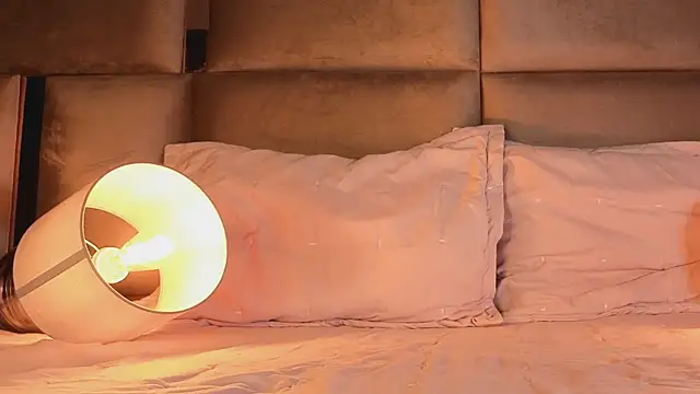 Snapshot of angelinepossy chatting on November 29, 2025, 9:59 pm angelinepossy online show from November 29, 2025, 9:59 pm