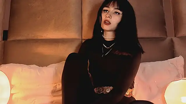 Snapshot of angelinepossy chatting on November 15, 2025, 9:19 pm angelinepossy online show from November 15, 2025, 9:19 pm