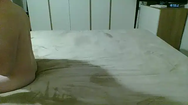 Snapshot of alex1571vsm chatting on February 28, 2026, 3:55 pm alex1571vsm online show from February 28, 2026, 3:55 pm