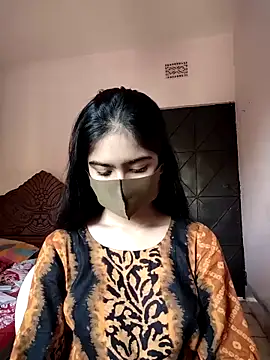 Snapshot of Arisha- chatting on November 18, 2025, 9:01 am Arisha- online show from November 18, 2025, 9:01 am