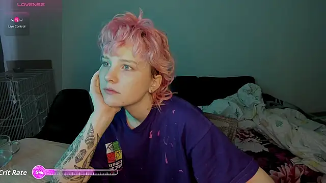 School Love online show from November 13, 2025, 7:23 am