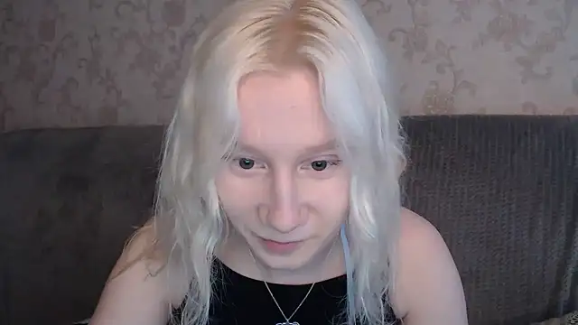 Snapshot of EnigmaSee chatting on June 7, 2026, 2:17 am EnigmaSee online show from June 7, 2026, 2:17 am