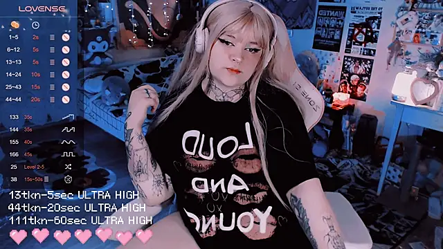 Snapshot of noori__hope chatting on December 5, 2025, 8:28 pm noori hope online show from December 5, 2025, 8:28 pm