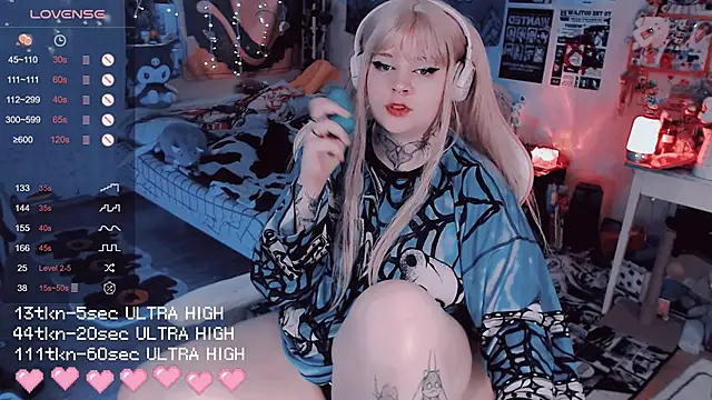 Snapshot of noori__hope chatting on December 1, 2025, 8:53 pm noori hope online show from December 1, 2025, 8:53 pm