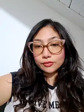 Snapshot of Mia_Ruiz chatting on February 2, 2025, 2:38 am Mia Ruiz online show from February 2, 2025, 2:38 am