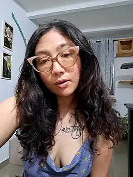 Snapshot of Mia_Ruiz chatting on January 31, 2025, 3:30 am Mia Ruiz online show from January 31, 2025, 3:30 am