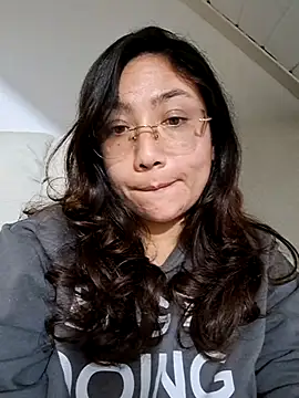 Snapshot of Mia_Ruiz chatting on October 2, 2025, 2:15 am Mia Ruiz online show from October 2, 2025, 2:15 am