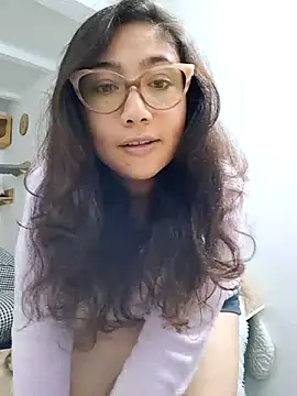 Snapshot of Mia_Ruiz chatting on February 19, 2025, 3:39 am Mia Ruiz online show from February 19, 2025, 3:39 am