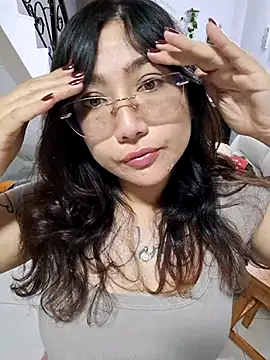 Snapshot of Mia_Ruiz chatting on September 18, 2025, 2:36 am Mia Ruiz online show from September 18, 2025, 2:36 am