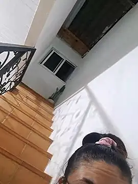 Snapshot of Mia_Ruiz chatting on October 5, 2025, 2:02 am Mia Ruiz online show from October 5, 2025, 2:02 am