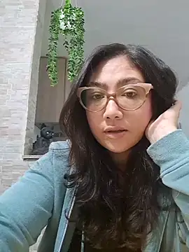 Snapshot of Mia_Ruiz chatting on March 3, 2025, 12:23 am Mia Ruiz online show from March 3, 2025, 12:23 am