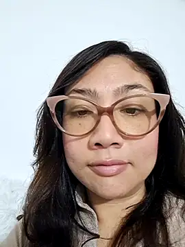 Snapshot of Mia_Ruiz chatting on February 14, 2025, 1:45 am Mia Ruiz online show from February 14, 2025, 1:45 am