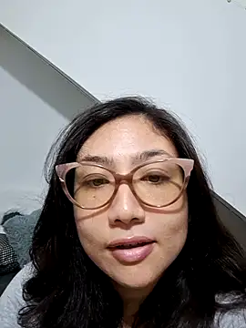 Snapshot of Mia_Ruiz chatting on February 5, 2025, 1:15 am Mia Ruiz online show from February 5, 2025, 1:15 am