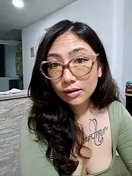 Snapshot of Mia_Ruiz chatting on March 20, 2025, 4:40 am Mia Ruiz online show from March 20, 2025, 4:40 am