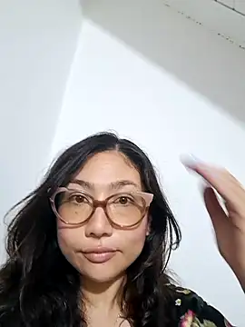 Snapshot of Mia_Ruiz chatting on January 30, 2025, 4:06 am Mia Ruiz online show from January 30, 2025, 4:06 am