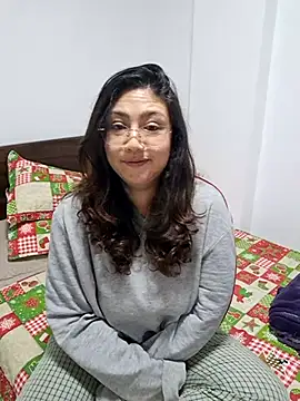 Snapshot of Mia_Ruiz chatting on November 23, 2025, 3:16 am Mia Ruiz online show from November 23, 2025, 3:16 am