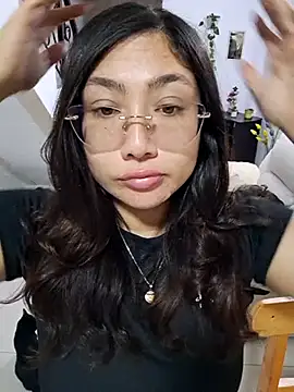 Snapshot of Mia_Ruiz chatting on September 16, 2025, 2:23 am Mia Ruiz online show from September 16, 2025, 2:23 am