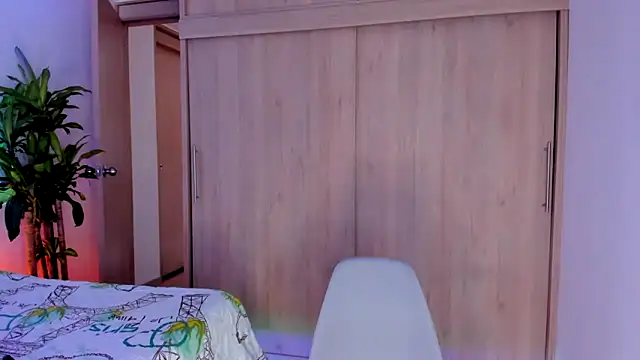 Snapshot of aldrinwhite chatting on November 7, 2025, 5:17 pm aldrinwhite online show from November 7, 2025, 5:17 pm