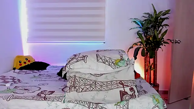 Snapshot of aldrinwhite chatting on October 22, 2025, 5:23 pm aldrinwhite online show from October 22, 2025, 5:23 pm