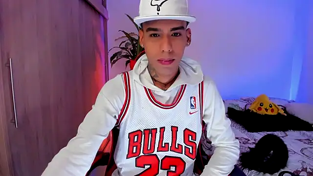 aldrinwhite online show from March 8, 2026, 2:09 pm