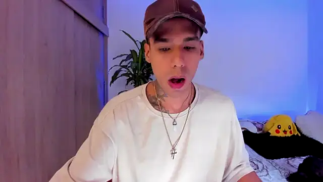 aldrinwhite online show from March 23, 2026, 7:47 pm