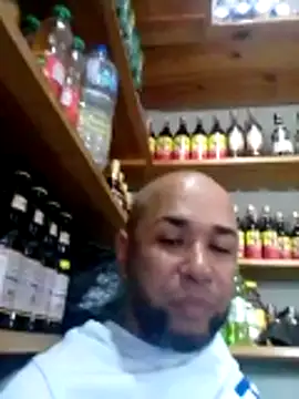 Snapshot of Frankie0880 chatting on June 12, 2026, 8:28 pm Frankie0880 online show from June 12, 2026, 8:28 pm