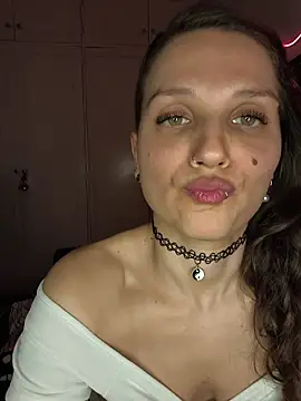 Snapshot of galaxiaa23 chatting on December 18, 2025, 4:50 am galaxiaa23 online show from December 18, 2025, 4:50 am