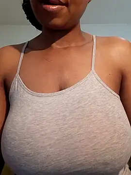 Snapshot of realsquirter chatting on November 6, 2025, 7:34 am realsquirter online show from November 6, 2025, 7:34 am