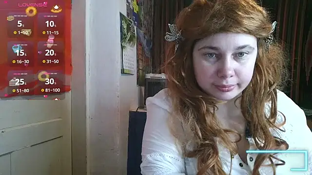 Cora Maro online show from May 15, 2026, 12:03 pm