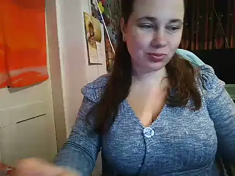 Cora Maro online show from November 10, 2025, 12:43 pm