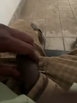 Snapshot of A-mira chatting on November 1, 2025, 9:58 am A-mira online show from November 1, 2025, 9:58 am