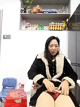 Snapshot of AHL756 chatting on February 28, 2025, 1:47 pm AHL756 online show from February 28, 2025, 1:47 pm