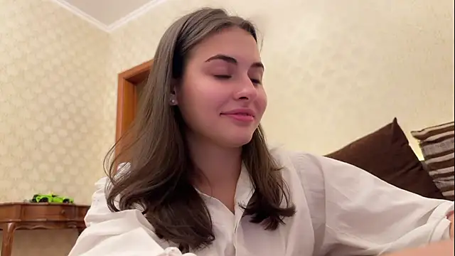 Snapshot of AmiCumOn chatting on February 20, 2025, 1:51 pm AmiCumOn online show from February 20, 2025, 1:51 pm