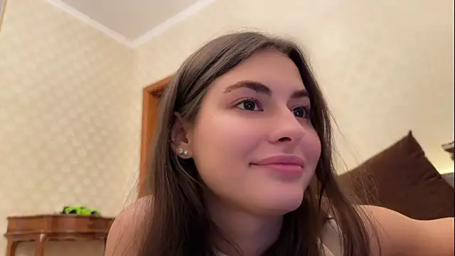 Snapshot of AmiCumOn chatting on February 13, 2025, 2:09 pm AmiCumOn online show from February 13, 2025, 2:09 pm