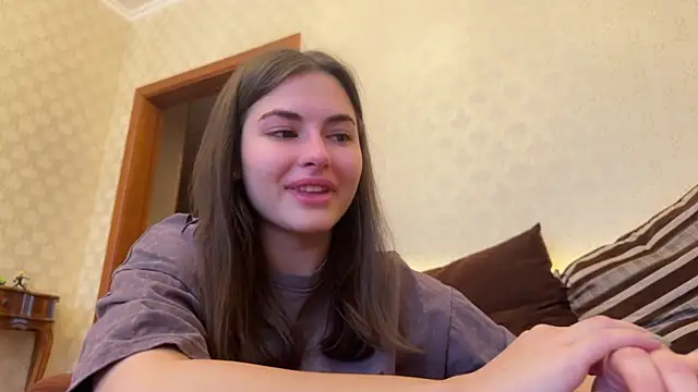 Snapshot of AmiCumOn chatting on March 7, 2025, 10:46 am AmiCumOn online show from March 7, 2025, 10:46 am